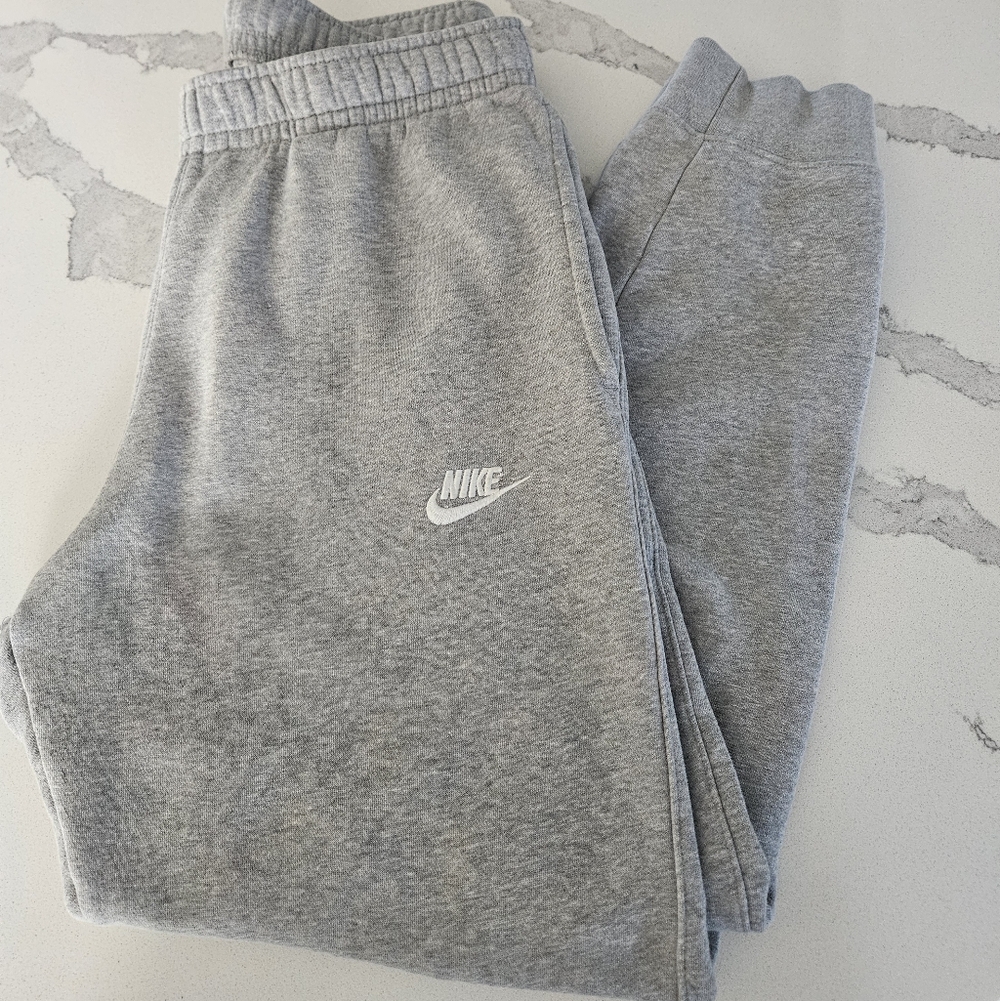 NIKE Men's Joggers-Excellent Condition!